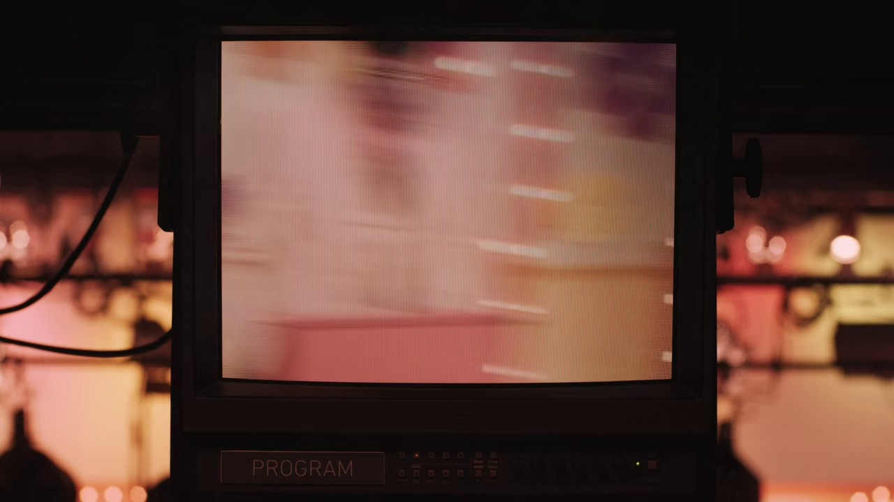 Woman of the Hour (2024) AMZN WEB-DL Hindi + English 720p HEVC DDP 2.0 ESub.mkv.0001